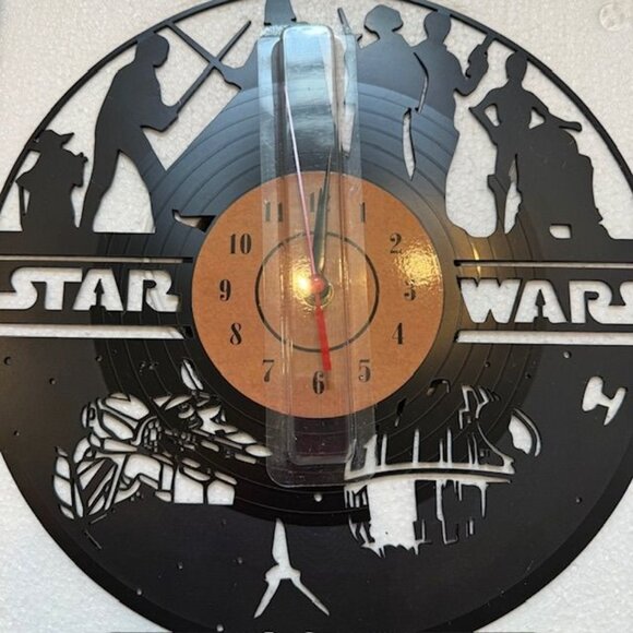 Star Wars Vinyl Record Wall Clock With RGB LED Remote Control - Picture 3 of 7